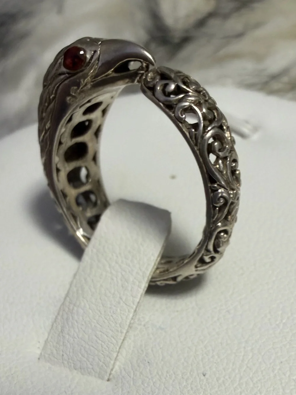 Unisex Bali Style Sterling Silver Garnet Eagle Ring Size 8